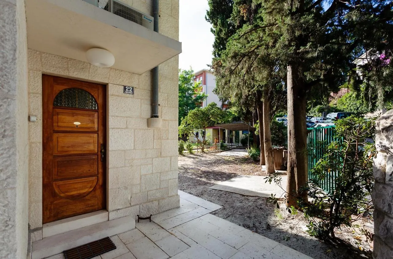 Villa Linda Split 0*,  Croatia