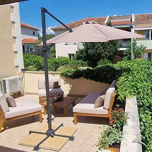  Apartment Goodmood