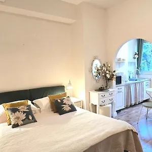  Apartment Suzy